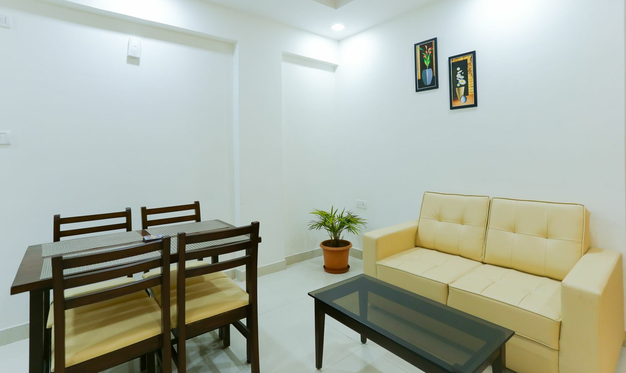 Itsy Hotels Worldtree Bellandur Bangalore Ngoại thất bức ảnh